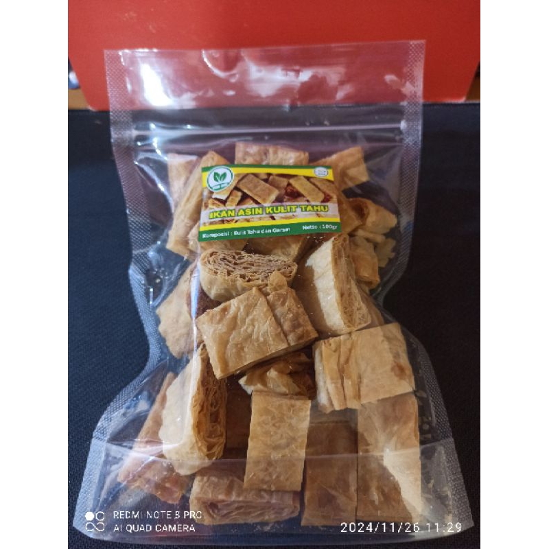 

Ikahu Asin/Ikan Asin Kulit Tahu Vegan-Vegetarian/Kulit Tahu Asin /100Gram