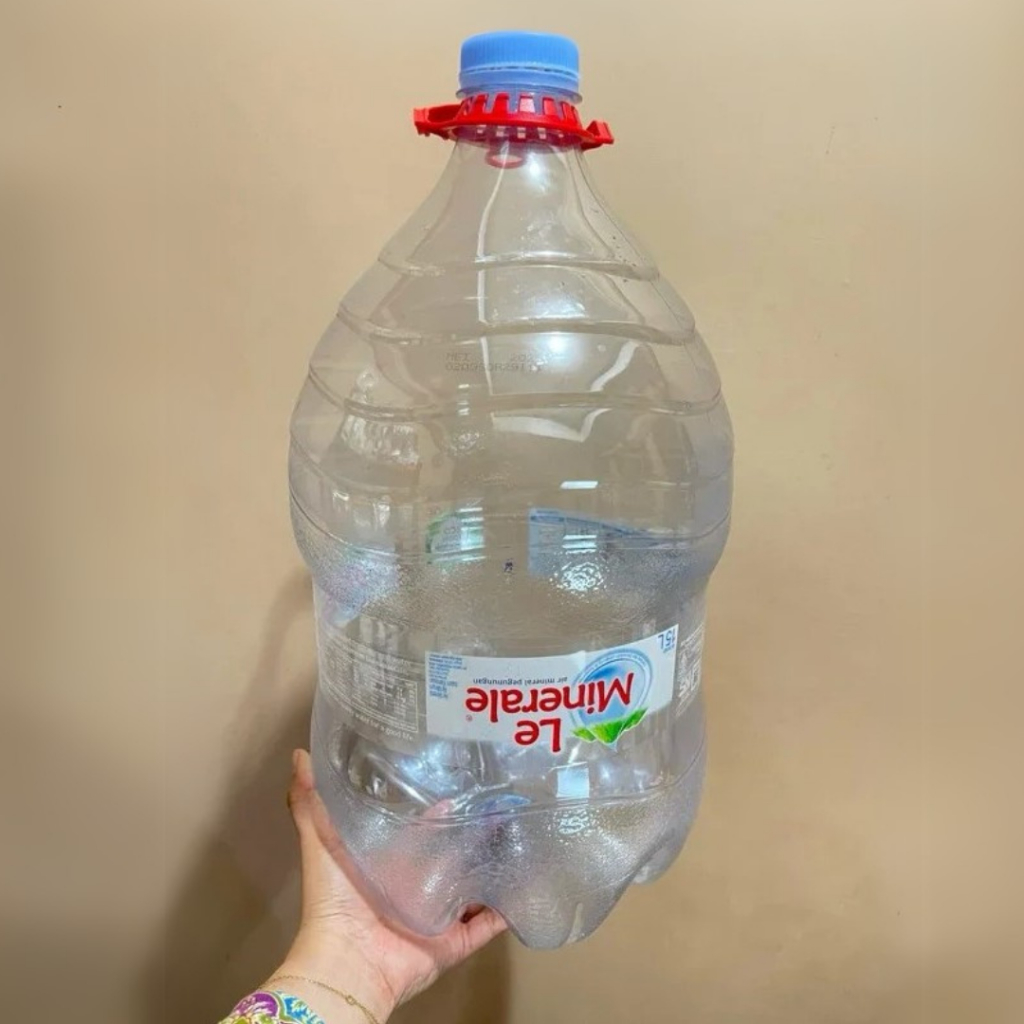 

Galon Kosong Le Mineral 15 Liter (Tanpa Isi) - Untuk DIY/Kerajinan/Pot/Hidroponik/Wadah Beras dll