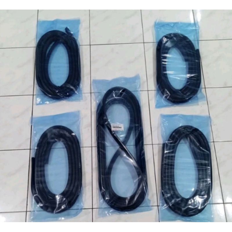 Karet balon pintu karet bagasi peredam pintu dan bagasi mobil Avanza all New (2014-2016