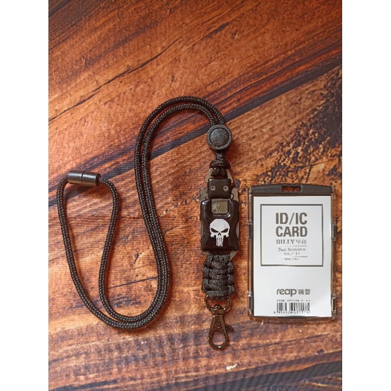 

Tali Lanyard id card Logo PUNISHER Sudah termasuk tempat id card