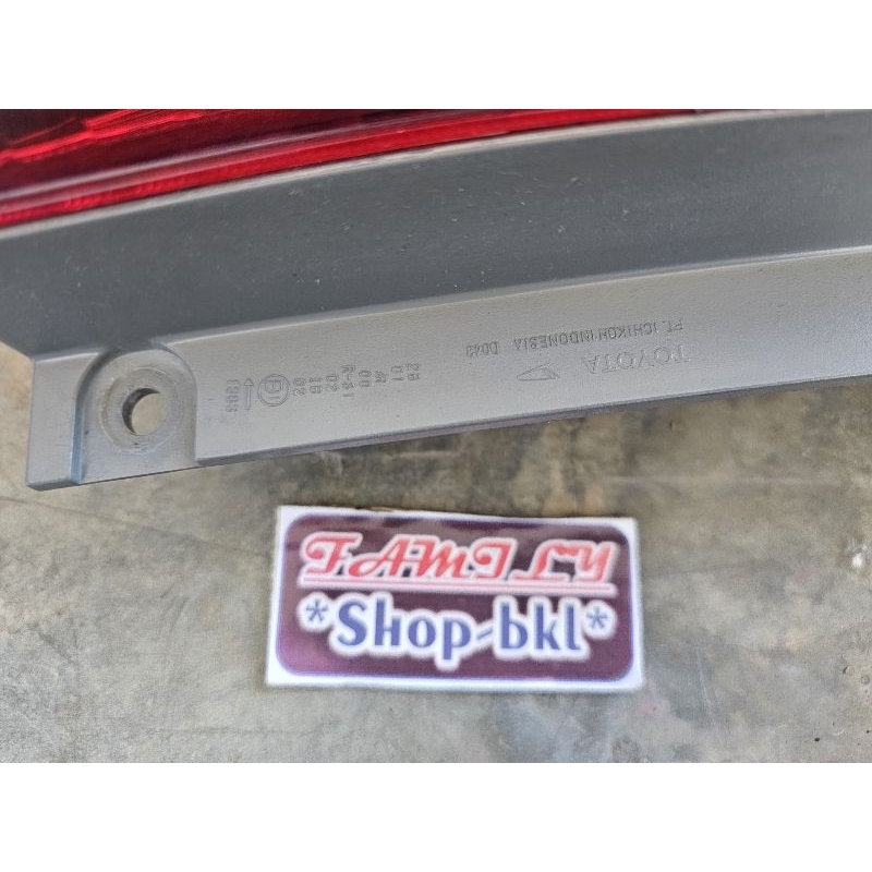 Stoplamp Kiri Avanza VVTI 2010 Ori