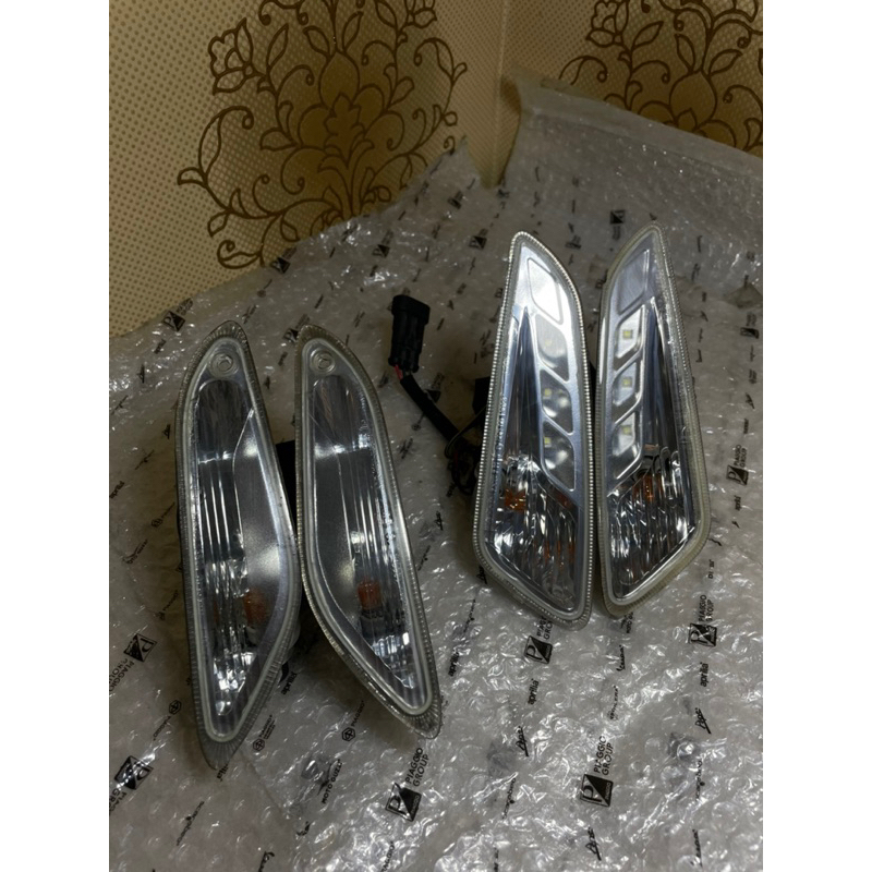 Lampu Sein Vespa Sprint Primavera Iget 3v