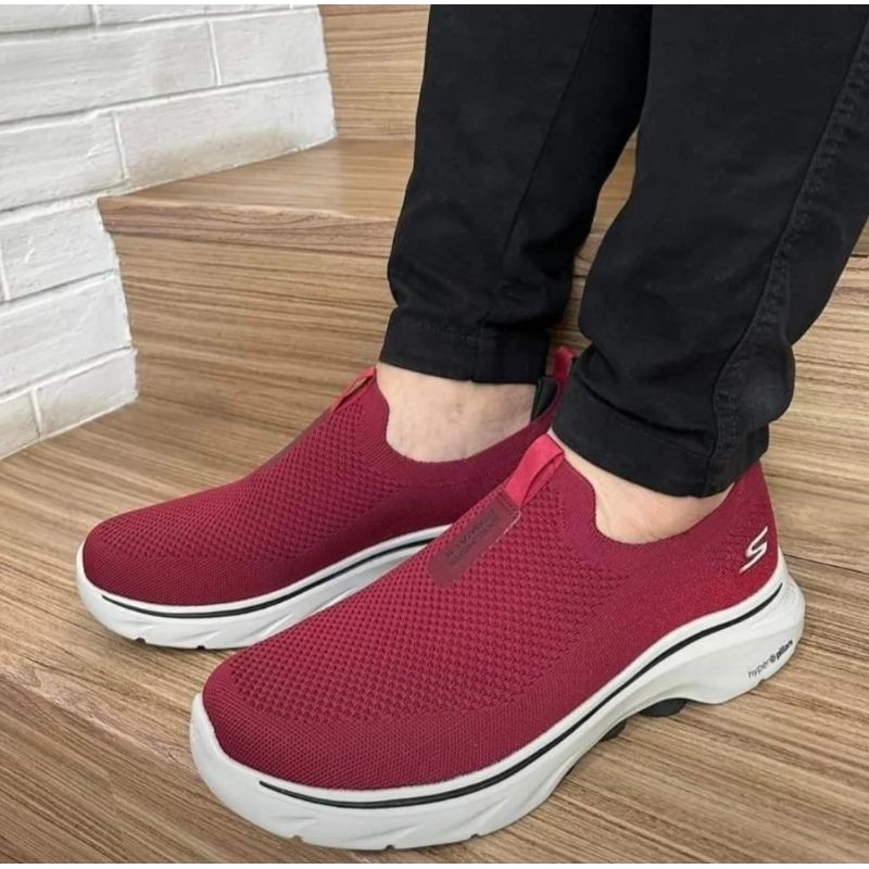 TERMURAH Sepatu Skechers Kerja Sekolah Laki Cowo Merah