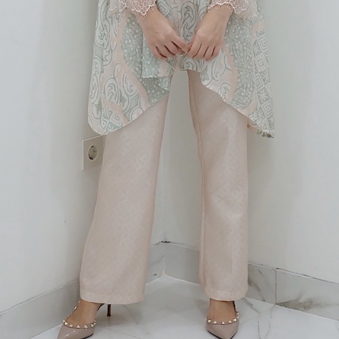 KP8 Audy Celana Semi Cutbray Viscose by SARAH THE LABEL