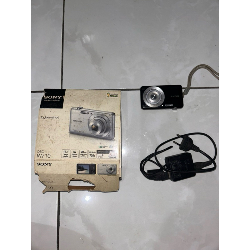 Sony DSC-W710