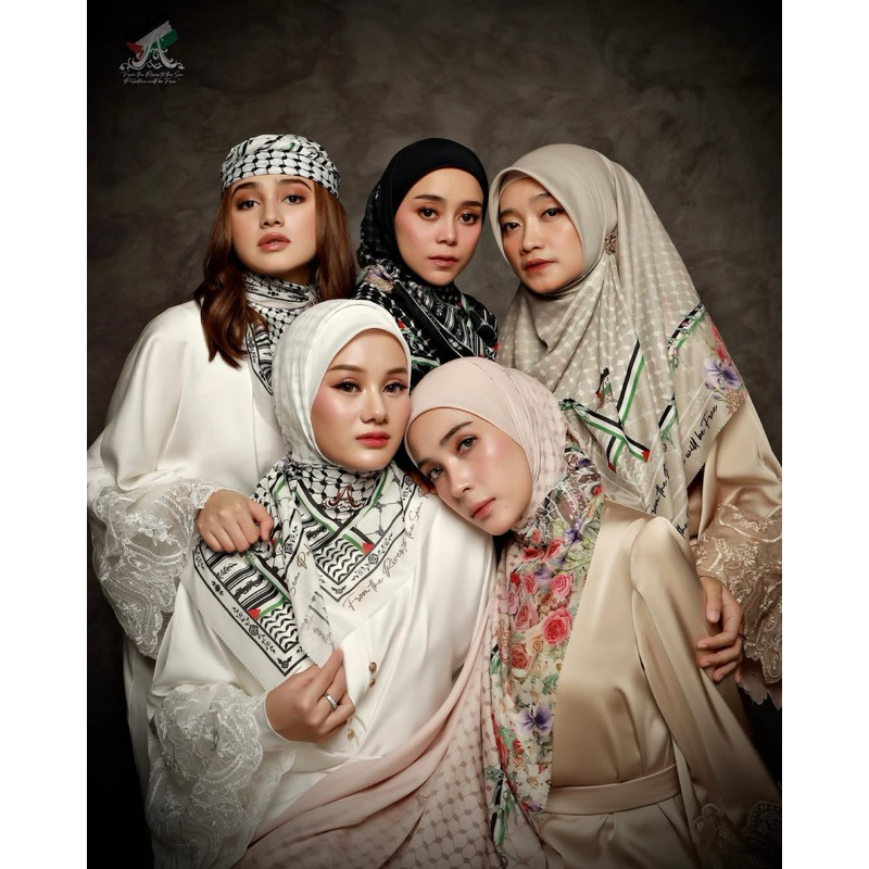 Ayu Dyah Andari - Palestine Scarf