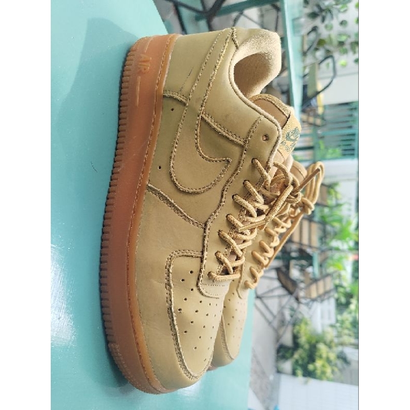 Sepatu Nike Air Force 1 Low Flax, size 42,5