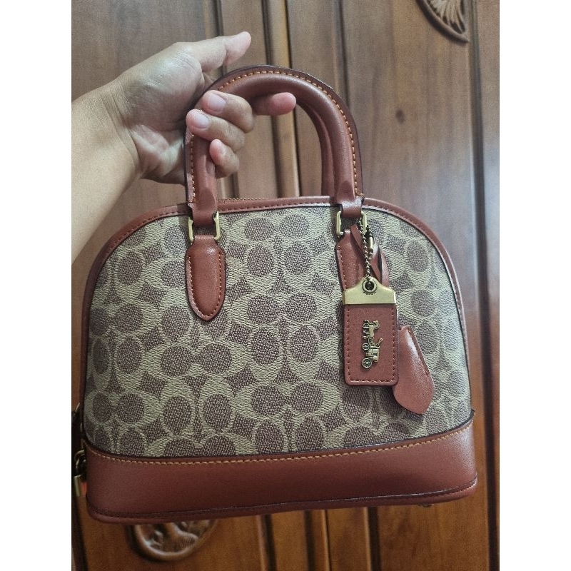 Preloved Coach Alma brown