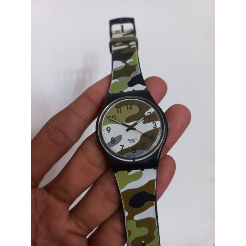 Swatch Jam Tangan Pria Camo Hijau (kondisi second)(Original 100%)