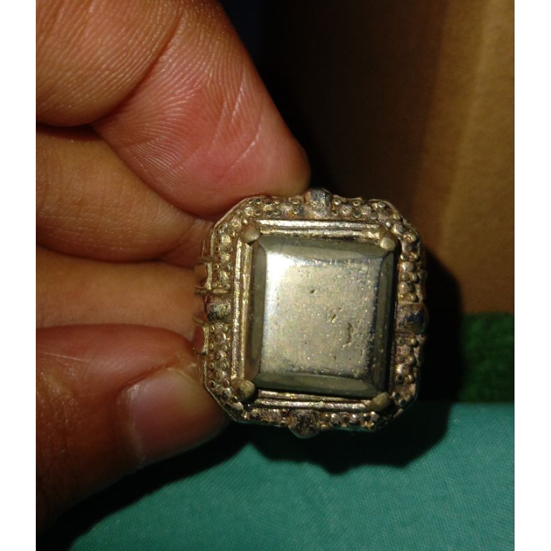 Batu akik Pyrite/Badar emas asli