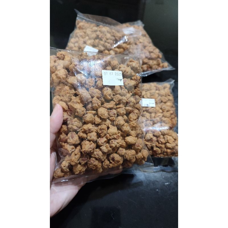 

Cemilan Kacang Telur Medan 220gr