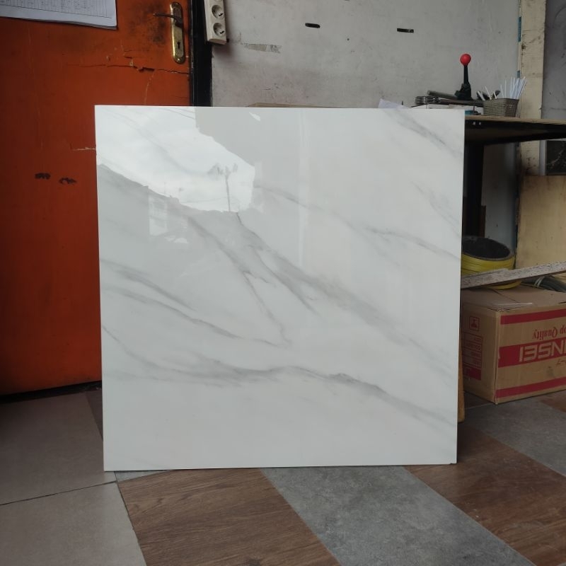 Granite lantai 80x80 indogress grigio carrara glossy polished