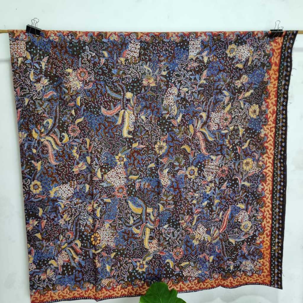 BATIK MOTIF SEKAR SEKAR JAGAD (SN2409004075)