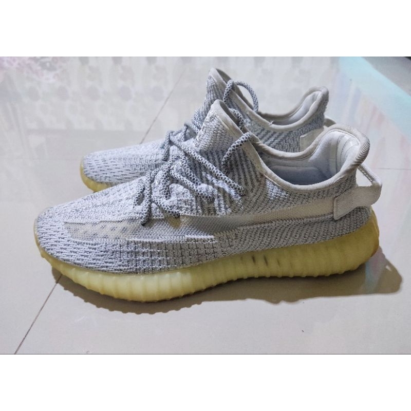 Sepatu Adidas Yeezy Boost 350