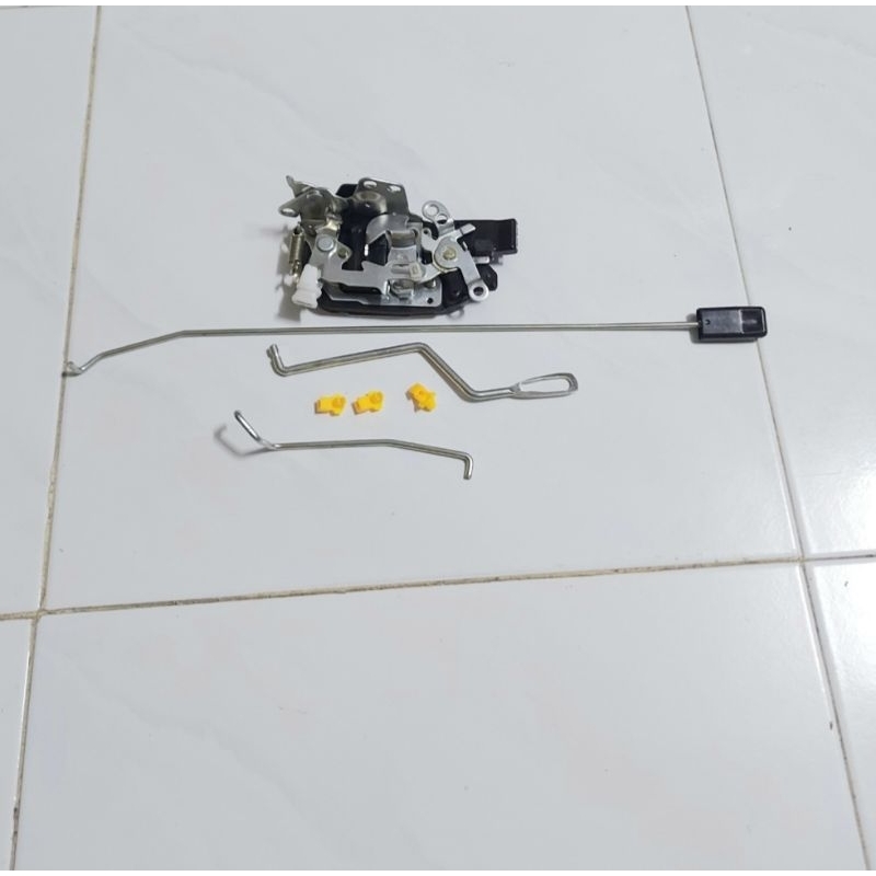 DOOR LOCK PINTU DEPAN KIJANG KAPSUL 7K KANAN RH