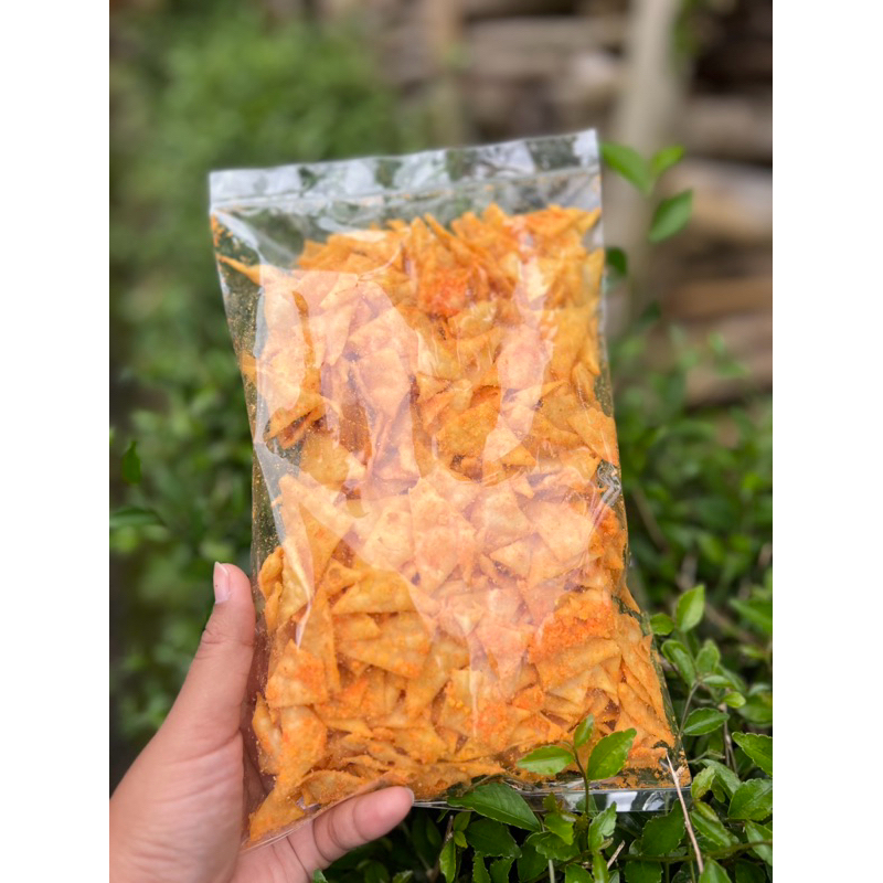 

Keripik Pangsit Rasa Balado Keripik Kulit Pangsit Rasa Balado Gurih Renyah Asin 200gr