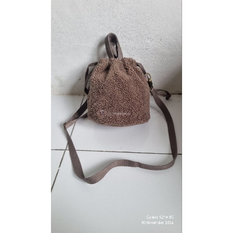 preloved sling champion