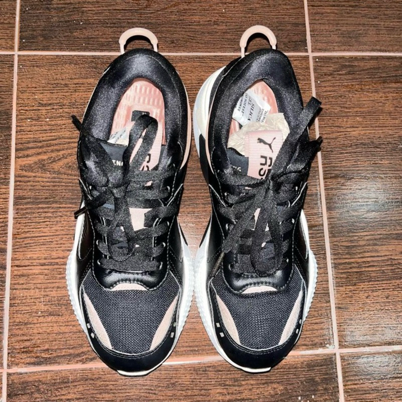 Preloved Sepatu Puma Sportstyle Prime RS-X Mono Female