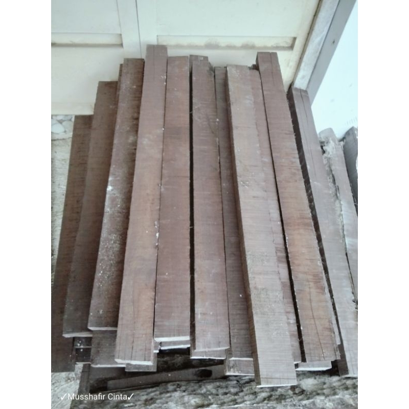 Kayu Balok Galih kelor Hitam