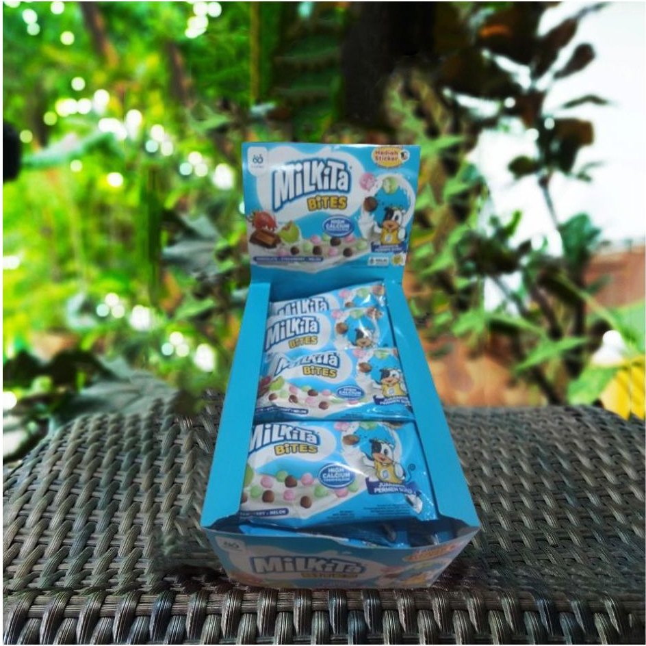 

Milkita Bites 24 gr 24 Sachet Milkita Bites 1 Box 24 gr 24 saset high calcium chocolate strawberry melon unifam