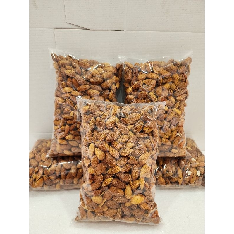 kacang almond 1kg