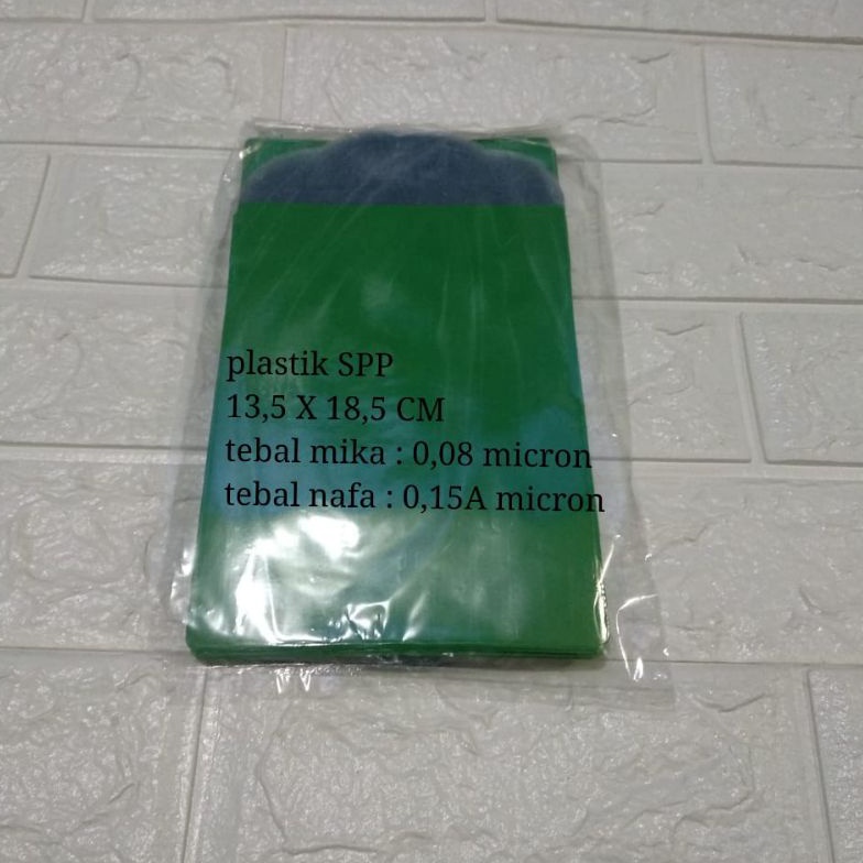 

KODE G6WOS plastik SPP kombinasi warna 135 X 185 CM1pak isi 1pcs