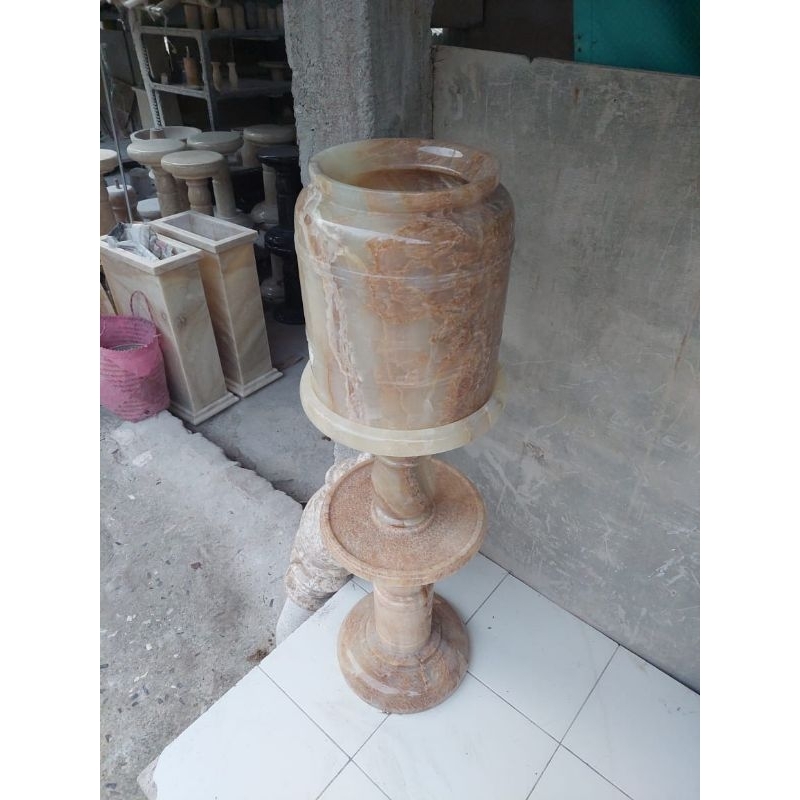 Guci tempat galon air minum dan kaki bulat solid batu onix kilap glossy