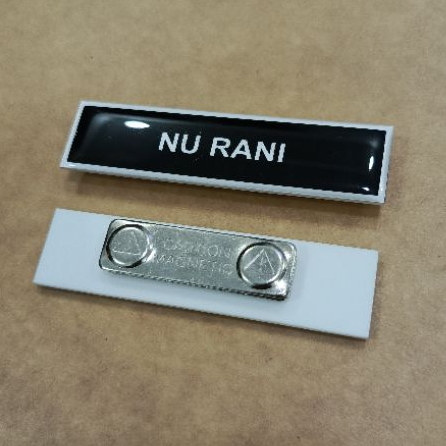 

PAPAN NAMA / NAMETAG TEMPELAN PENITIK
