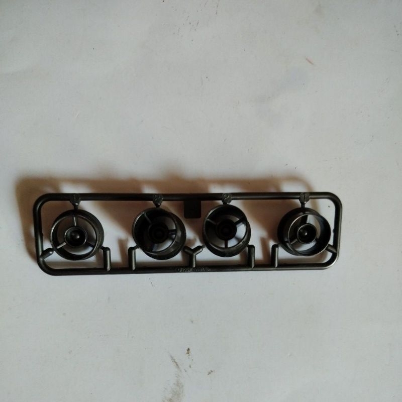 Tamiya pelx grey small (brocken gigant jet black )