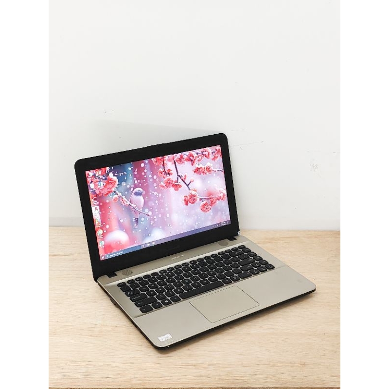 Laptop Asus X441U core i3 7020u ram 8gb ssd 256 gb