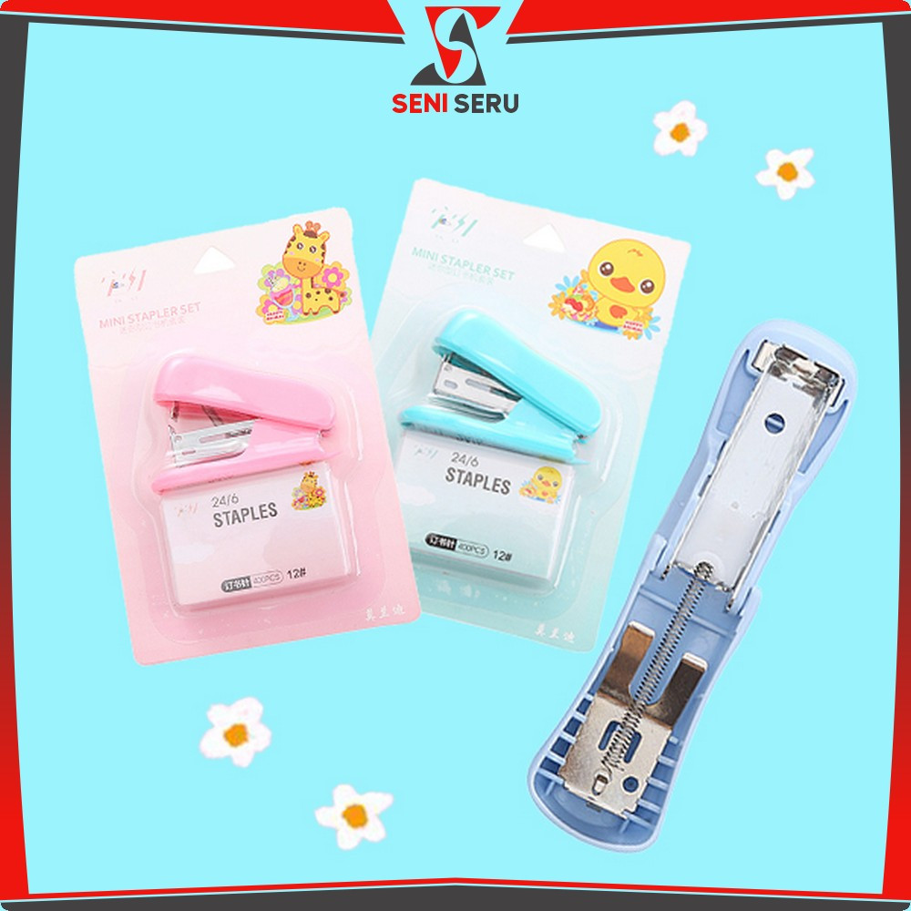 

Stapler Kecil Set Isi Hekter 24/6 Stasionary Perlengkapan Kantor Staples Mini Set Karakter Animal Warna Pastel Portable Seni Seru A50