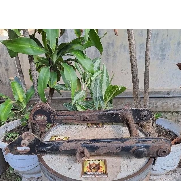 swing arm c50 c70 pispot ORIGINAL swingarm c70 pispot swing arm honda c50 c70 swingarm honda c50 pis