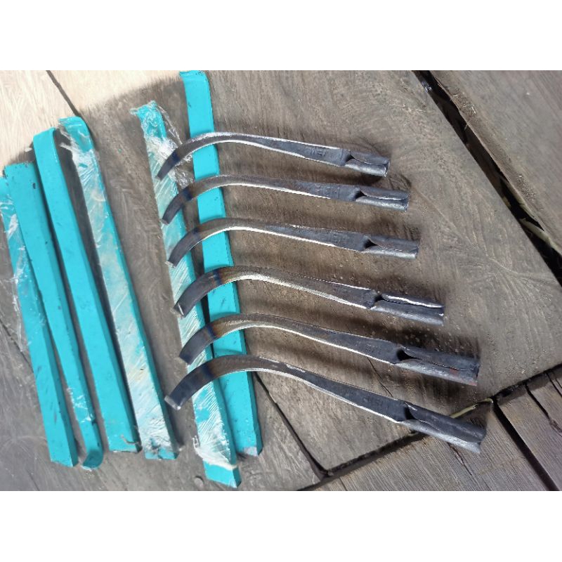 pisau carving kayu gaharu ( servis kayu gaharu )