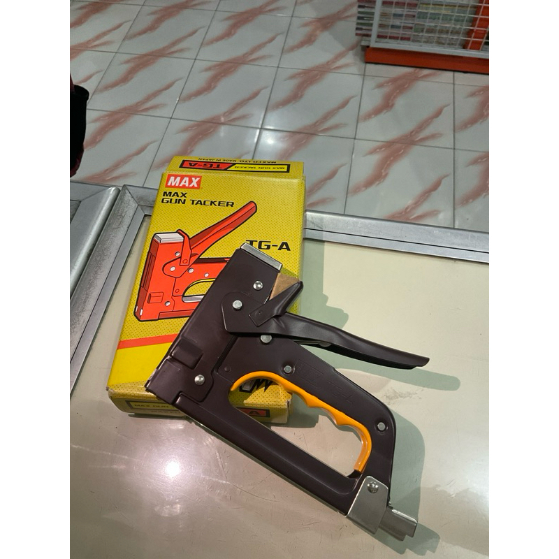 

STAPLES TEMBAK MAX TG-A