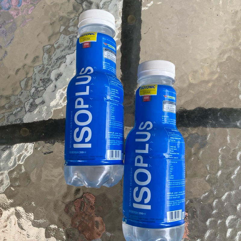 

Minuman Isotonik Isoplus kemasan 350ml