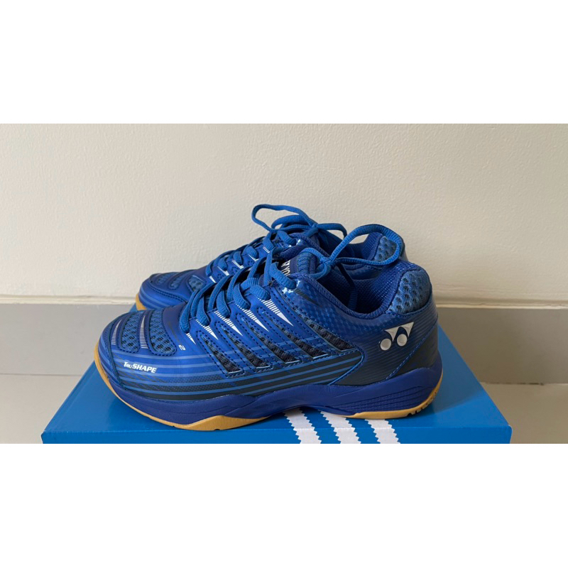 Sepatu Badminton Yonex Junior