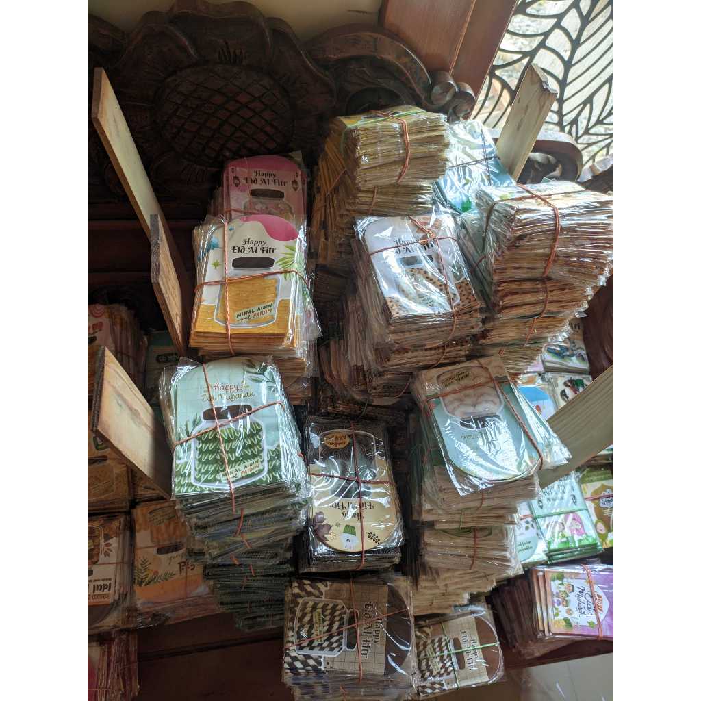 

AMPLOP LEBARAN MOTIF TOPLES KUE SUDAH DILEM