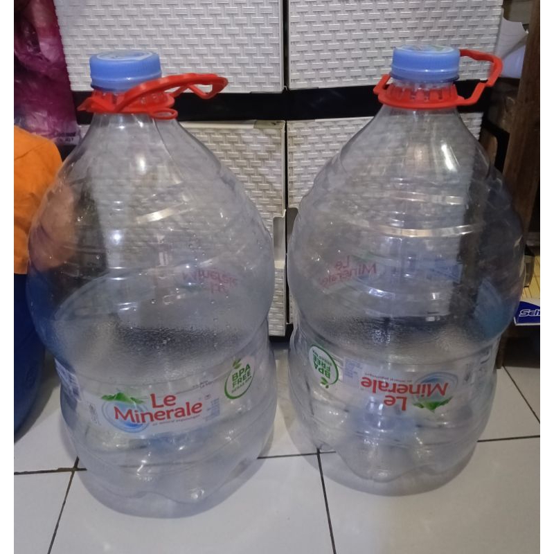 

GALON KOSONG LE MINERAL UKURAN 15 LITER