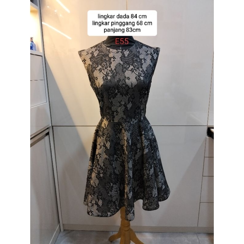 Preloved Dress Premium Brand Brukat Cantik Hitam Pesta E55