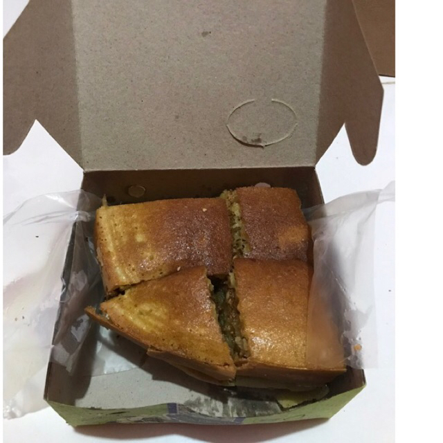 

Martabak manis keju cokelat kacang