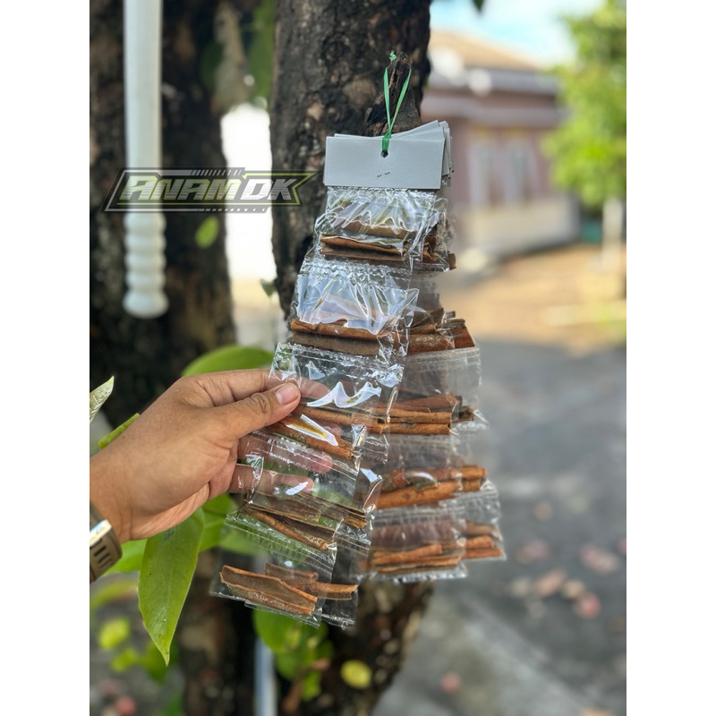 

BUMBU REMPAH KAYU MANIS RENCENGAN PEDAGANG ISI 10