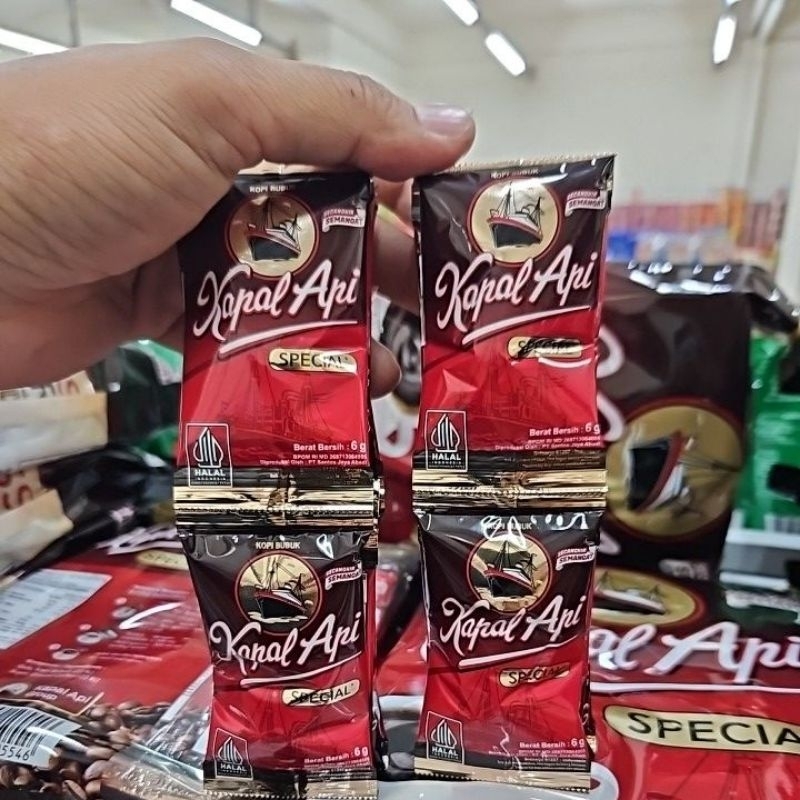 

ED 10.25 - 20*6GR ( 120GR ) - KOPI KAPAL API SPECIAL RENTENG ISI 20 SACHET / COFFEE 105300