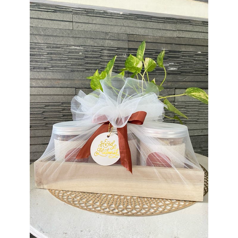

Hampers Nampan Kayu