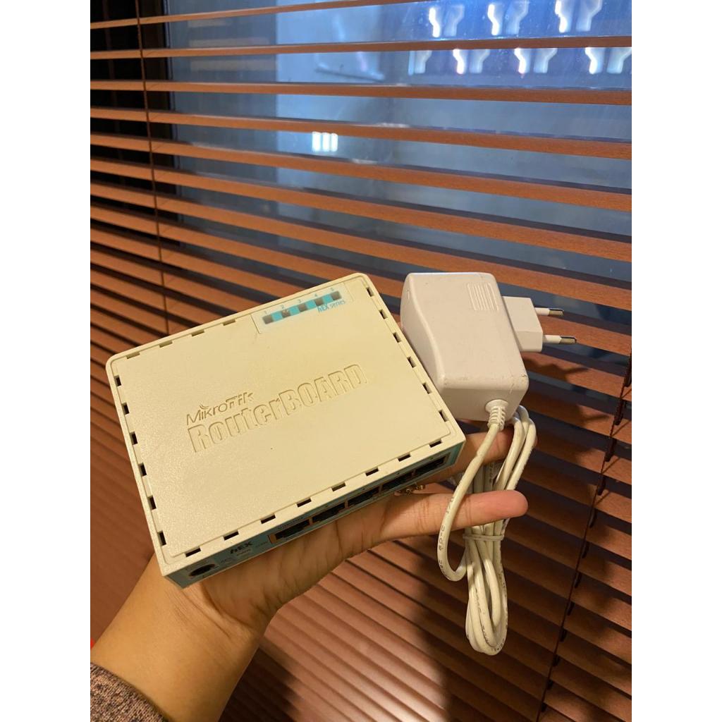 RB750Gr3 / Mikrotik Rb750gr3 / RB 750Gr3 / Gr3