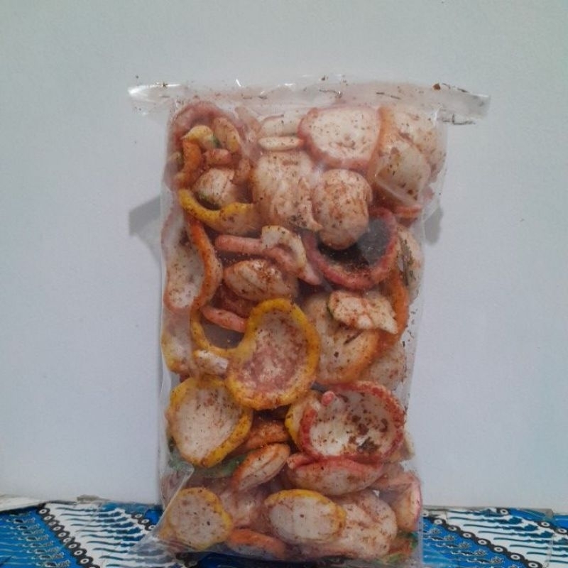 

Kerupuk seblak pedas daun jeruk 100gram