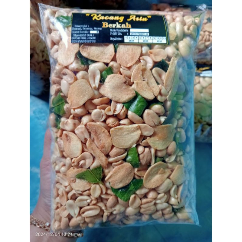 

KACANG ASIN BAWANG DAUN JERUK 1KG