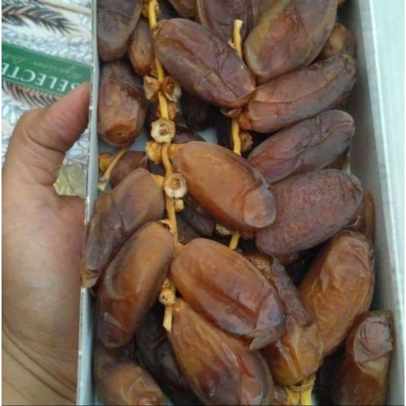 

Kurma tangkai palm fruit 500gram 100% ORIGINAL kurma tunisia tangkai palm fruutt 100% ORIGINAL best seller