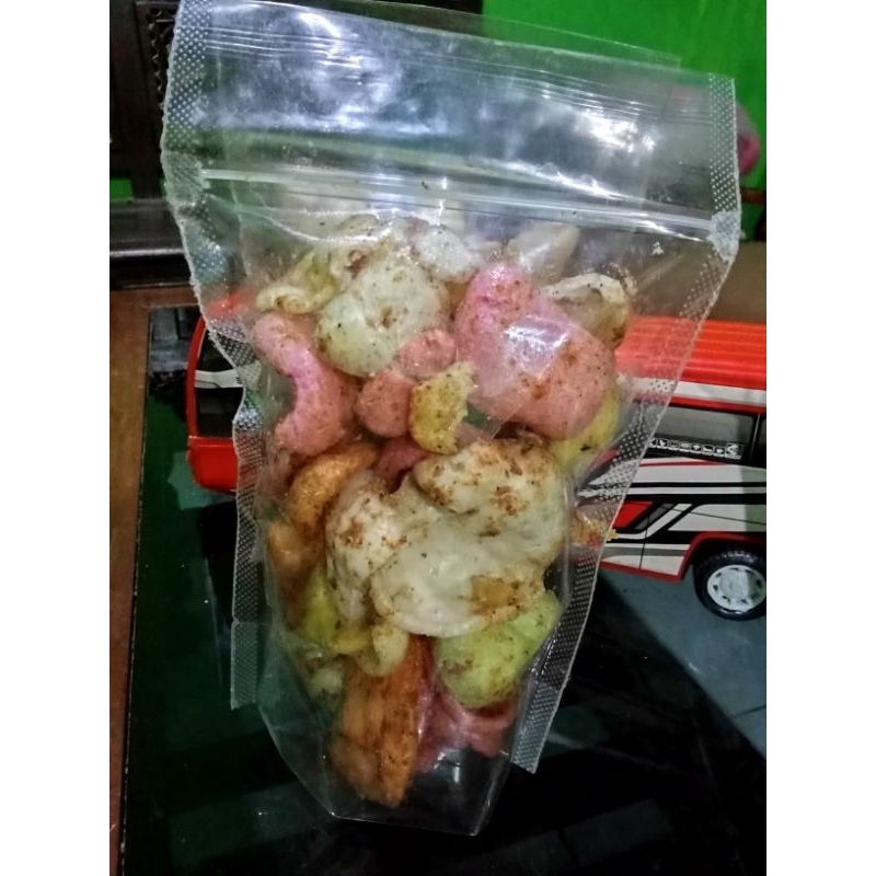 

kerupuk glopot khas tegal kemasan pouch tebal FREE BUBBLE + stiker FRAGILE