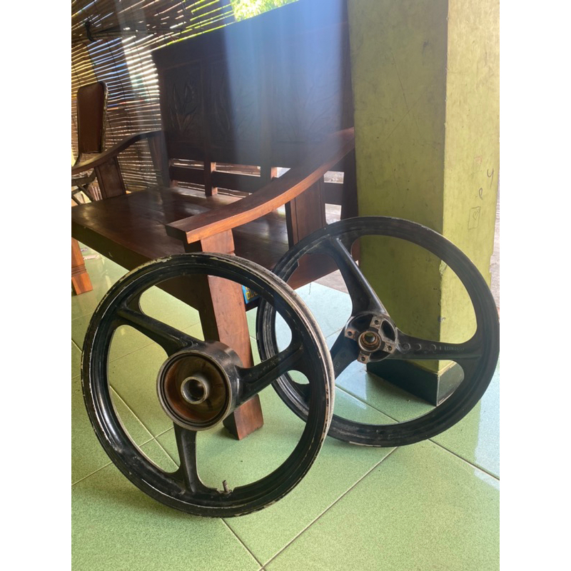 velg F1zr inkai 1/2