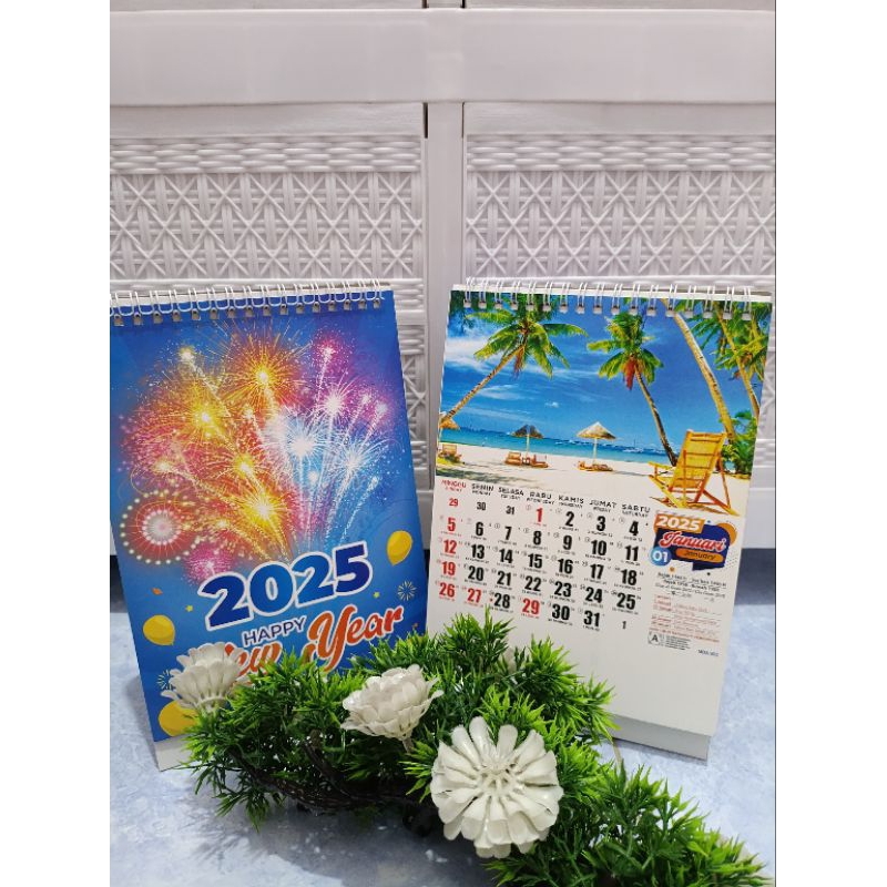 

KALENDER MEJA 2025 TERBARU